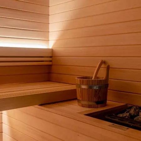 Parco Reala // Rural - Luxury - Alojamento de Acomodação e Pequeno-almoço Corneliano d'Alba