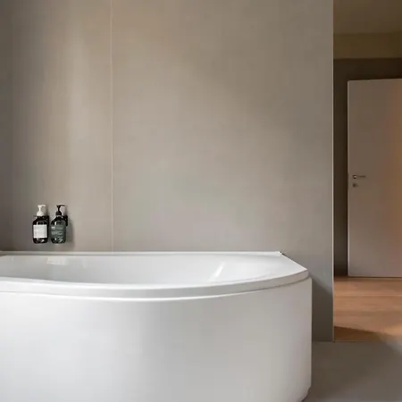 Alojamento de Acomodação e Pequeno-almoço Parco Reala // Rural - Luxury - Corneliano d'Alba