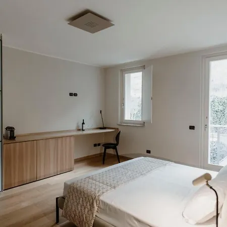 Alojamento de Acomodação e Pequeno-almoço Parco Reala // Rural - Luxury - Corneliano d'Alba