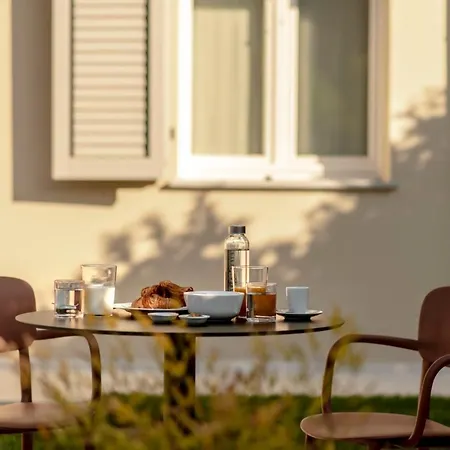 Parco Reala // Rural - Luxury - Alojamento de Acomodação e Pequeno-almoço Corneliano d'Alba