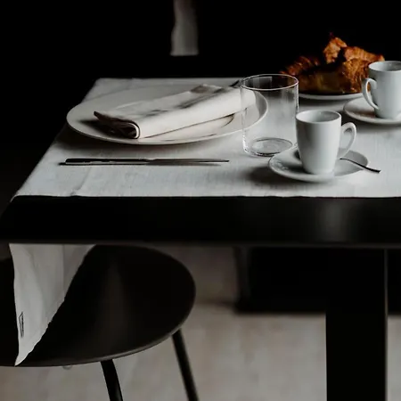 Parco Reala // Rural - Luxury - Alojamento de Acomodação e Pequeno-almoço Corneliano d'Alba