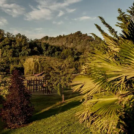 Parco Reala // Rural - Luxury - Corneliano d'Alba