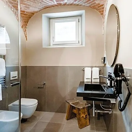 Bed & Breakfast Parco Reala // Rural - Luxury - Corneliano d'Alba