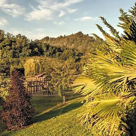 Bed & Breakfast Parco Reala // Rural - Luxury - Corneliano d'Alba